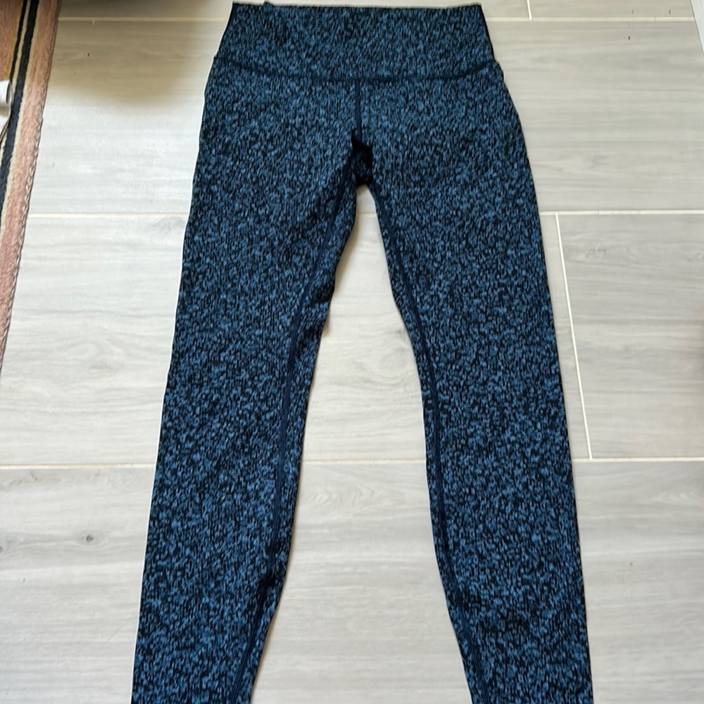 Lululemon size 8 running tights